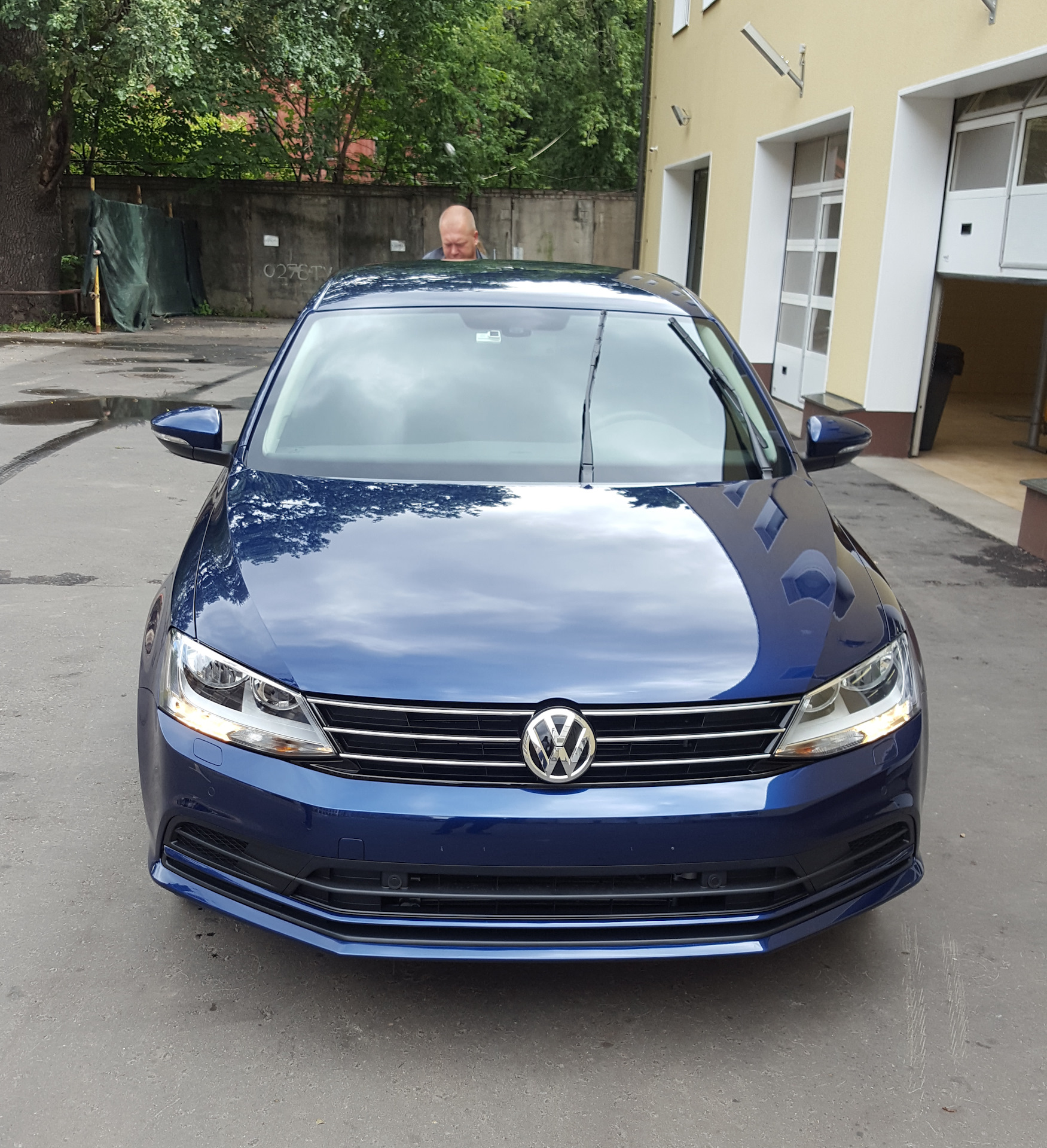 Volkswagen синий. Фольксваген Джетта 6. Фольксваген Джетта 6 синяя. Фольксваген Джетта 6 темно-синяя. VAG Jetta 2015.
