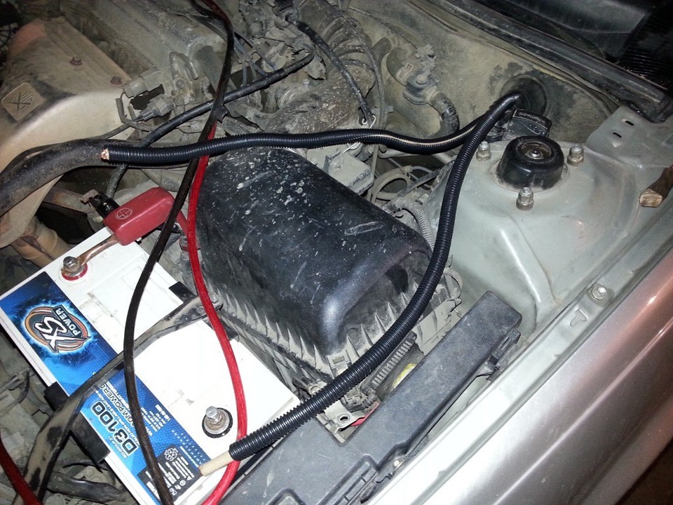 установка аккумулятора)) — Toyota Camry Gracia, 2,2 л, 2001 года ...