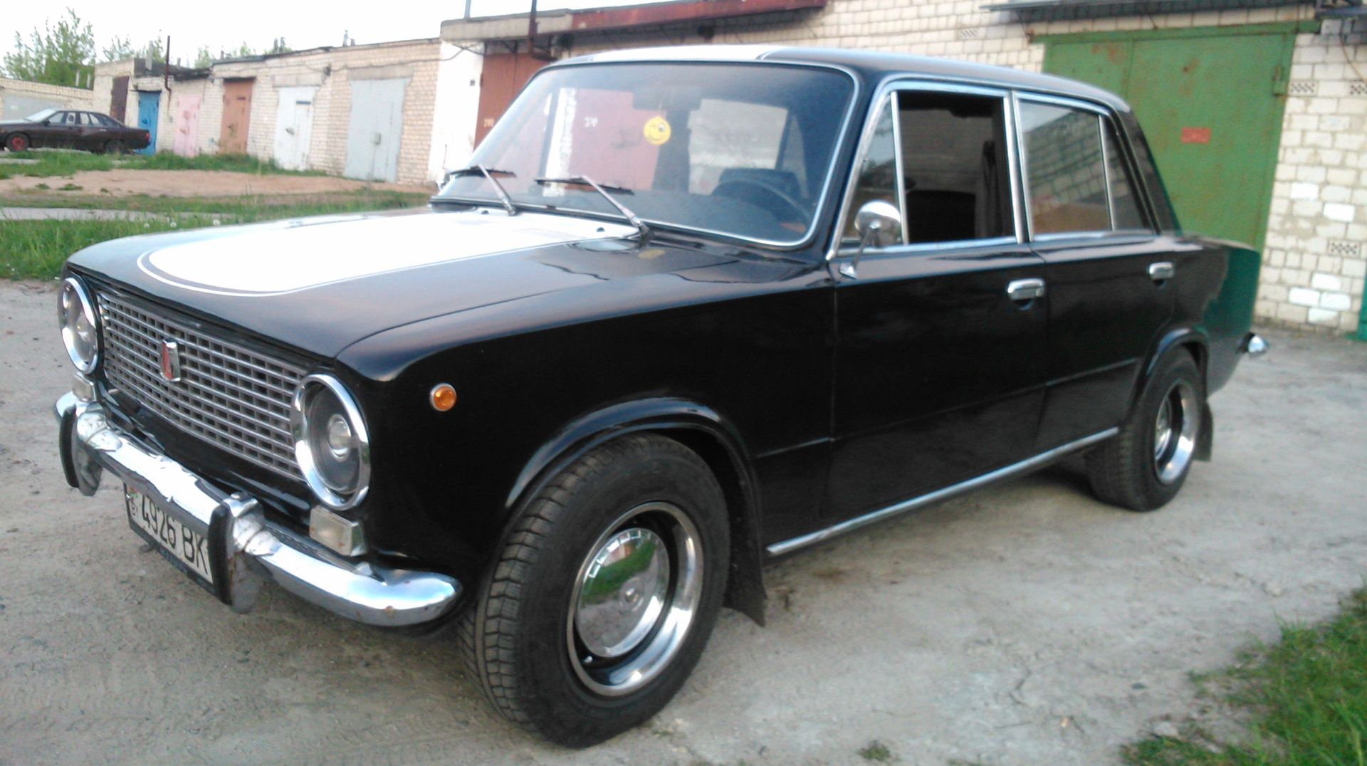 Хромированные накладки на обод колеса TRIM RINGS. — Lada 2101, 1,5 л, 1978  года | колёсные диски | DRIVE2