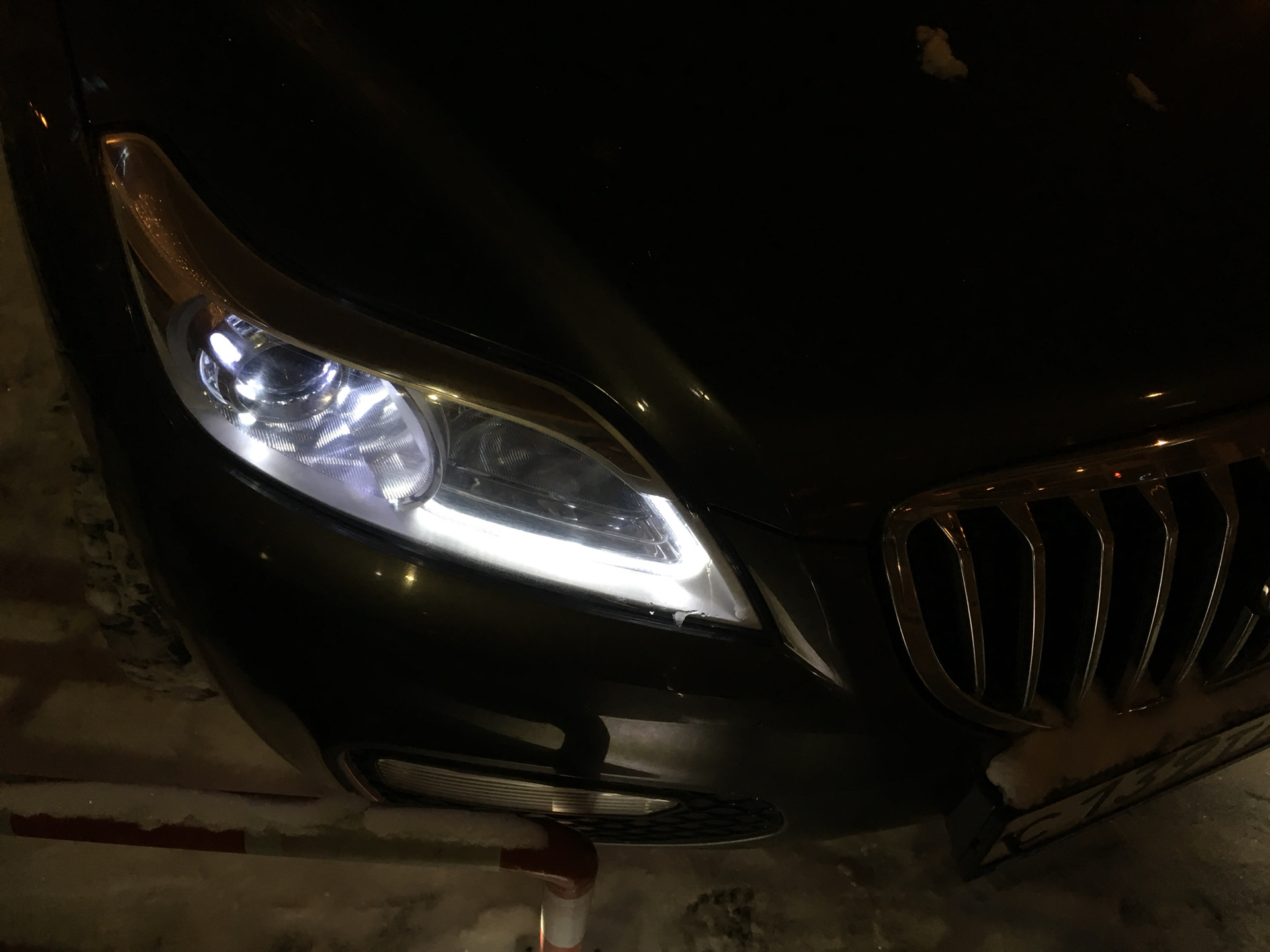 Kia soul реснички на фары. Не горит ресничка. Перегорела ресничка фары audi a3 8v. Не горит ресничка на бмв е60 драйв. Не горит ресничка.