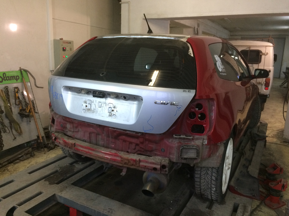 Фото в бортжурнале Honda Civic Type R (2G)