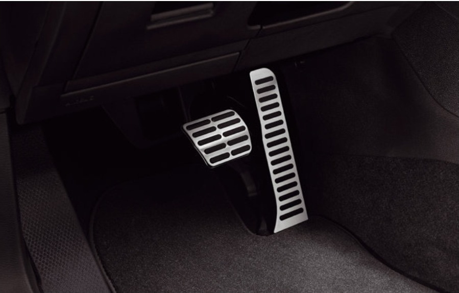 Фото где газ тормоз и сцепление В планах. - Volkswagen Passat B7, 1,8 л, 2011 года аксессуары DRIVE2