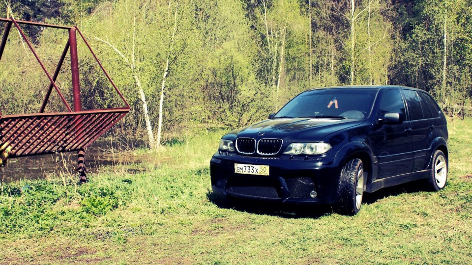 черный bmw x5