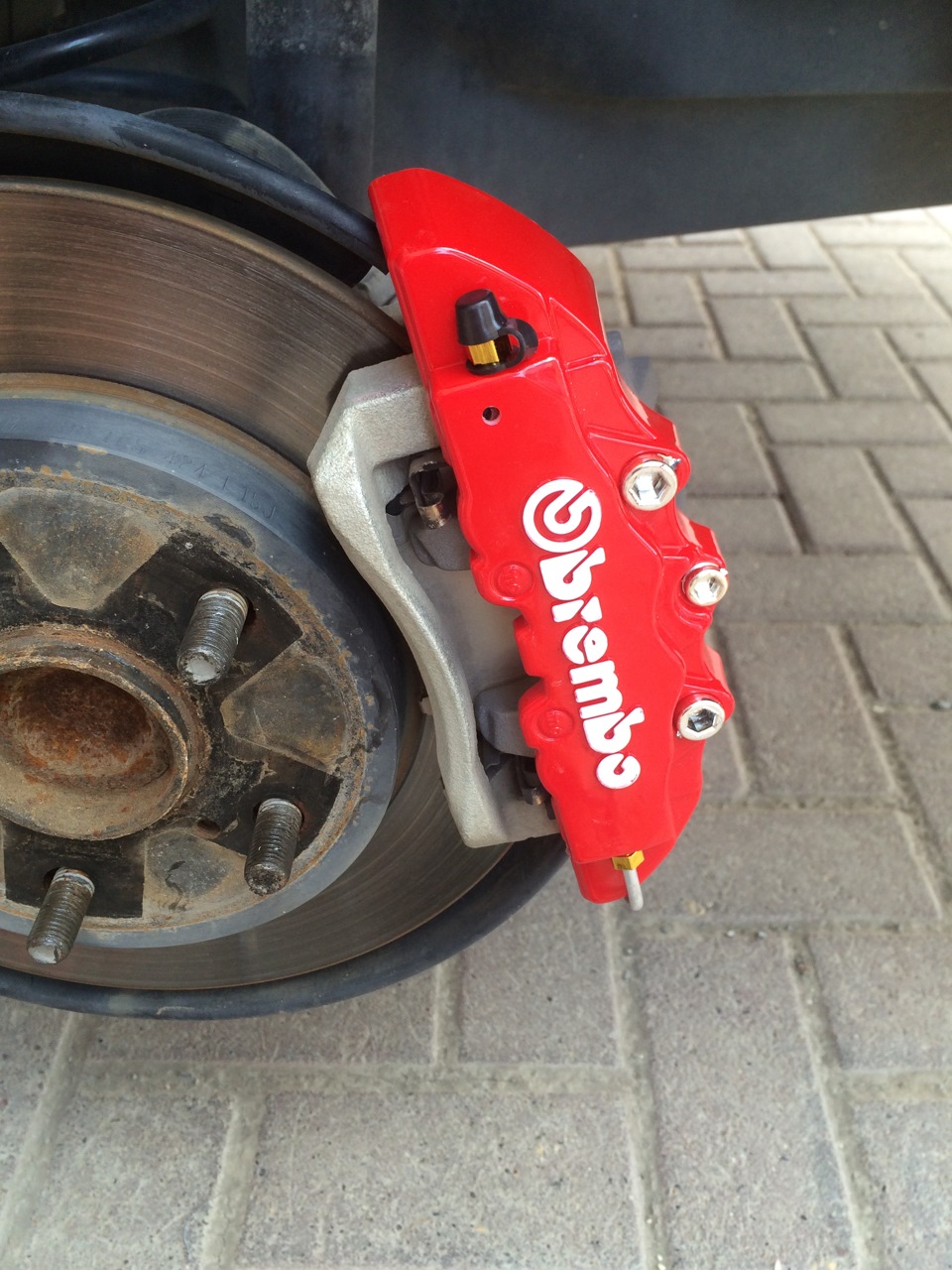 Накладки на суппорта BREMBO