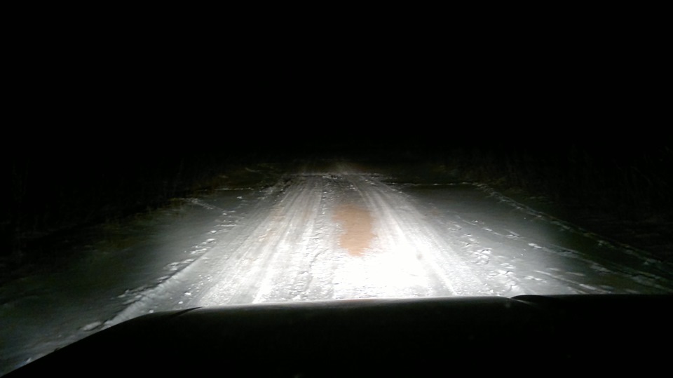 Ближний на ФГ-140 без экрана с галогенками Маяк под R2 — ИЖ Москвич 412