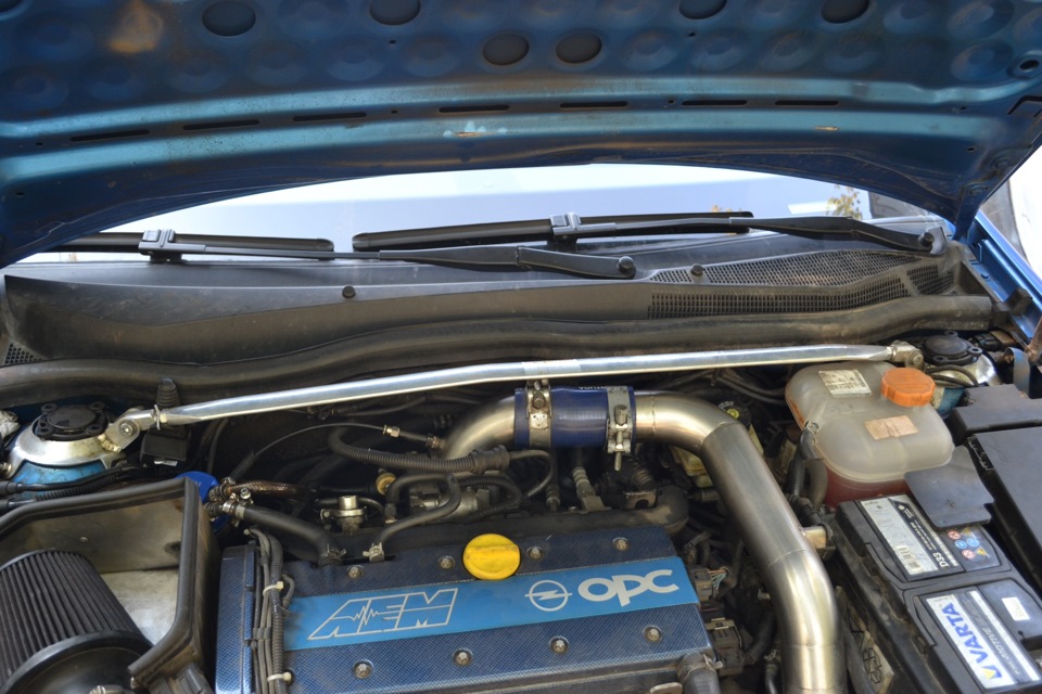 Передняя распорка — Opel Astra H OPC