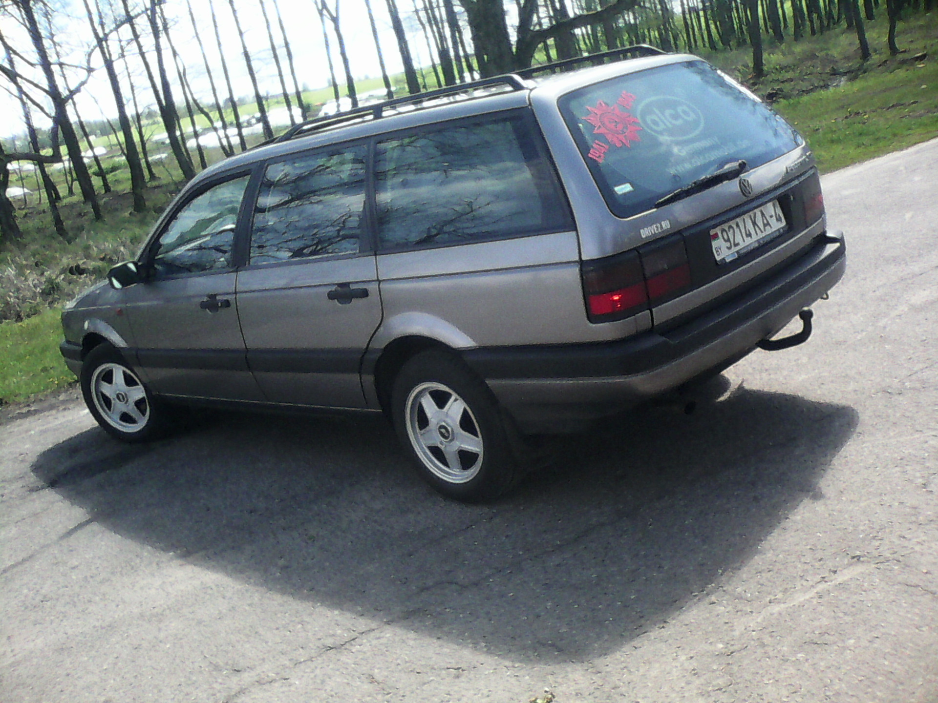 Купить пассат дизель. Фольксваген Пассат 1993 универсал. Volkswagen Passat 1992 1993 универсал. Фольксваген Пассат старый универсал дизель. Фольксваген универсал 2001 дизель.