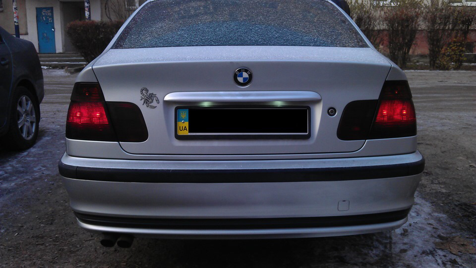 Фонари е46. Тонировка задних фонарей BMW e46. Фары задние BMW e46. BMW e46 задние фонари.