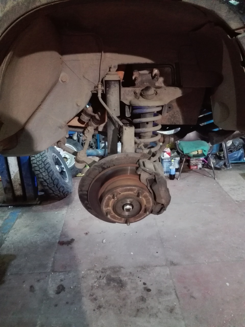 Замена гидриков на болты — Chevrolet Niva, 1,7 л, 2007 года | визит на ...