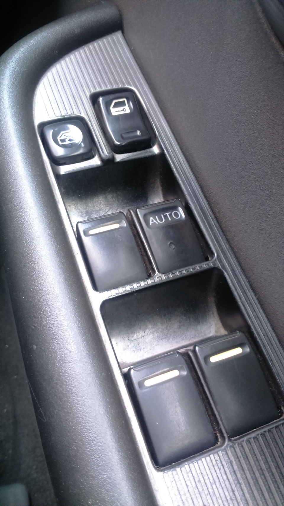 Ниссан х трейл 32 подогрев сидений. Кнопка подогрева руля ниссан х-трейл т31. Кнопка подогрева руля mitsubishi lancer 9. Кнопка подогрева руля mitsubishi lancer 9. Ниссан х трейл 32 подогрев сидений.