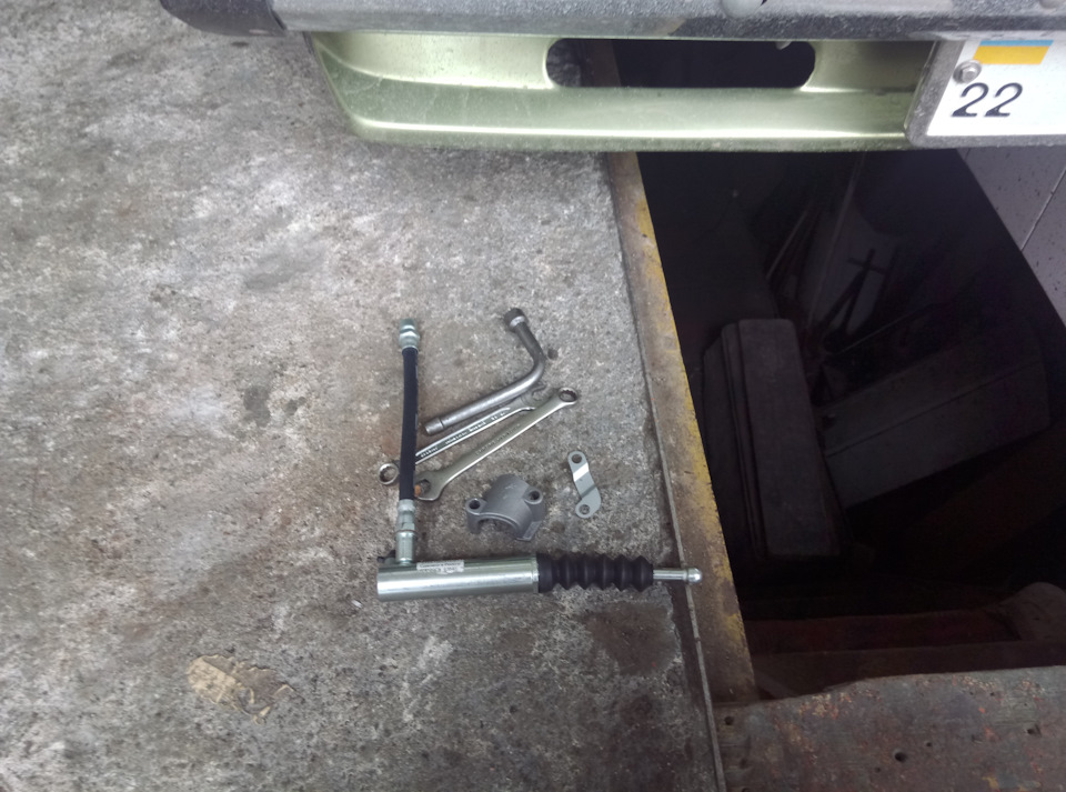 Кардан на шрусах и рабочий сцепления шеви нива — Lada 2106, 1,5 л, 1976 ...