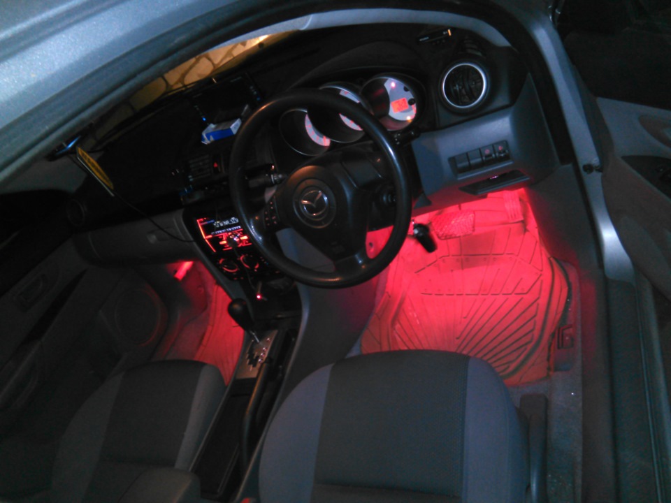 Подсветка мазда сх5. Подсветка салона Мазда 6 GH. Подсветка ног Mazda 6 gg. Подсветка салона Мазда сх5. Подсветка салона Mazda 2 III поколение.