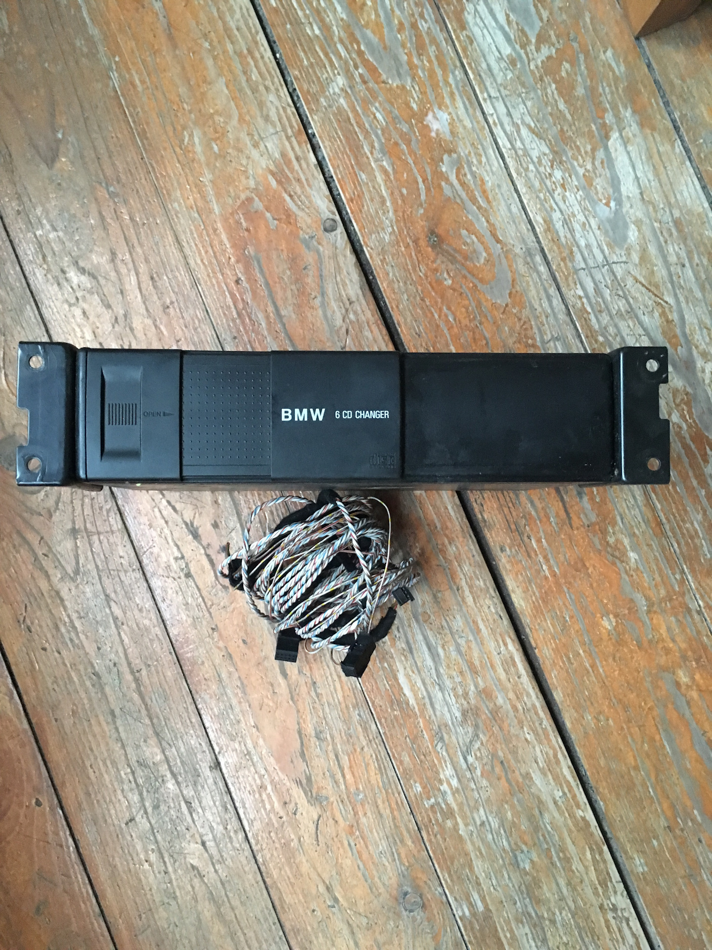 Блок навигации бмв х5 е53. Блок чейнджер. Блок чейнджер. Блок навигации хонда сайбер. Сд чейнджер пассат б4.