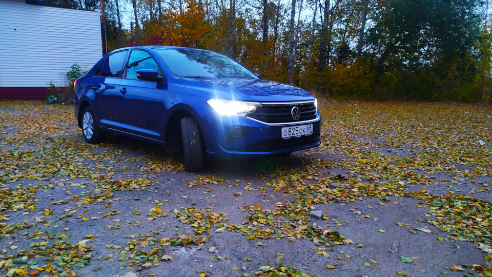 Volkswagen Polo liftback 1.6 бензиновый 2020 | Синий полас на DRIVE2