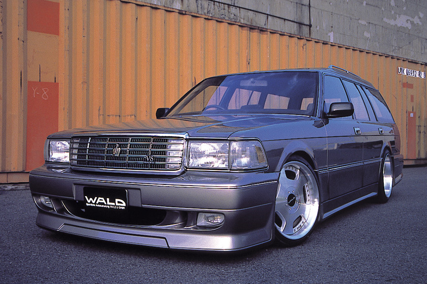 Toyota Crown s210 stance