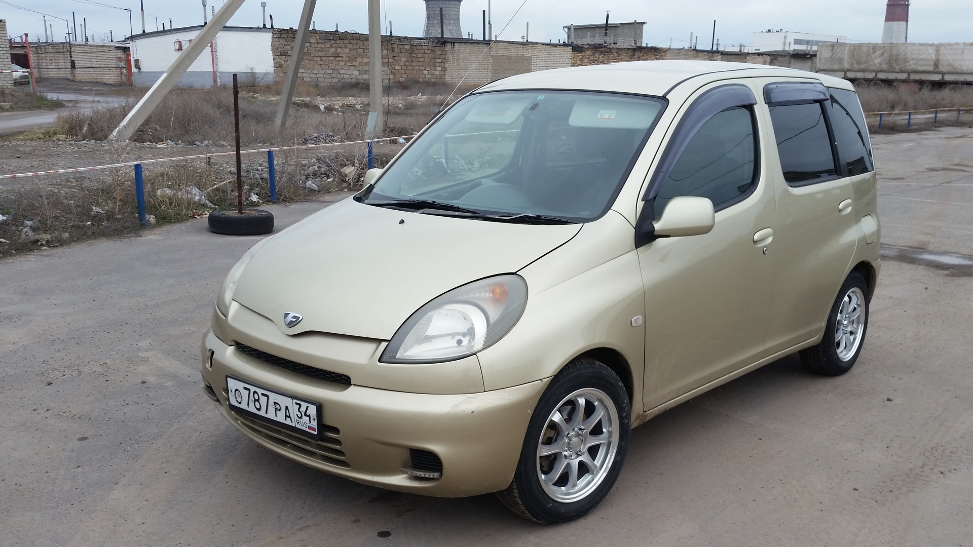 Toyota funcargo. Тойота Функарго 2010. Toyota Funcargo j. X Type Funcargo. 8950 Toyota Funcargo, 1 поколение, xp20 (багажник).