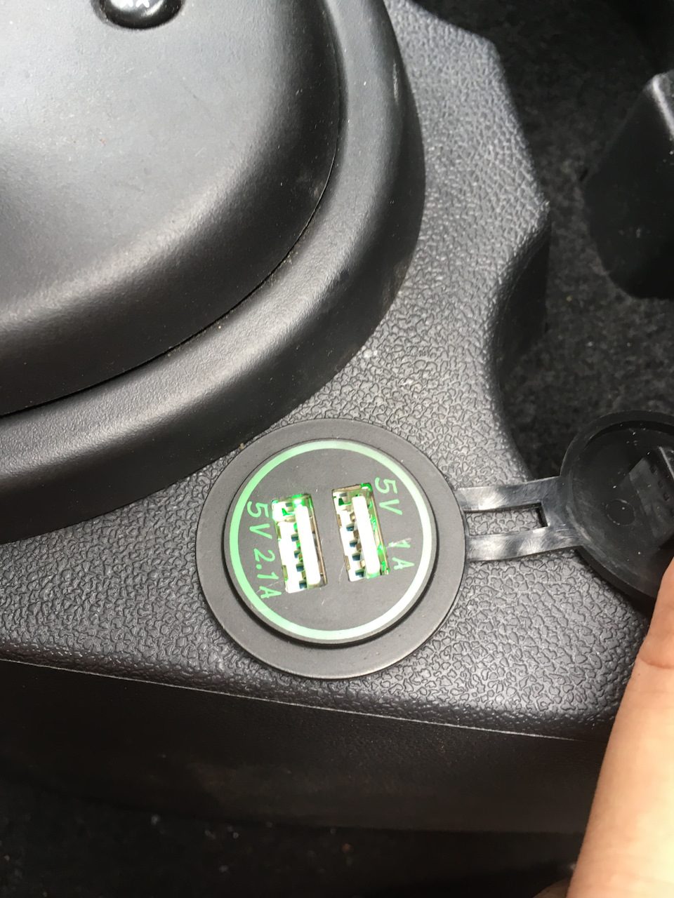 прикуриватель дастер. прикуриватель дастер. прикуриватель дастер 2. прикуриватель задний renault duster. разъем прикуриватель renault logan 2.