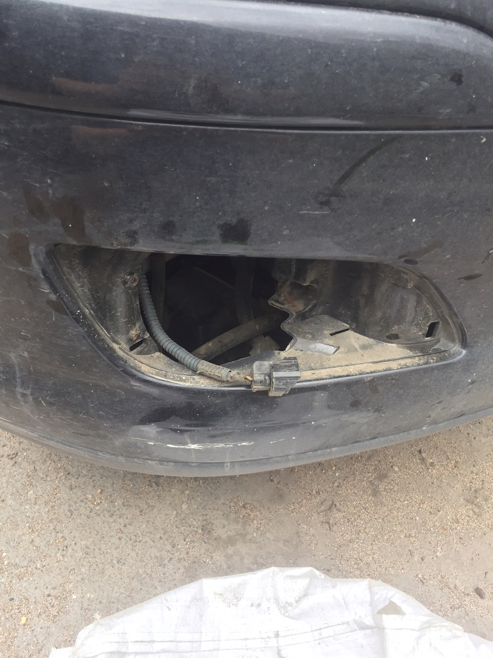 Как поменять лампочку на авенсисе Замена лампочки в птф - Toyota Avensis II, 2007 года своими руками DRIVE2