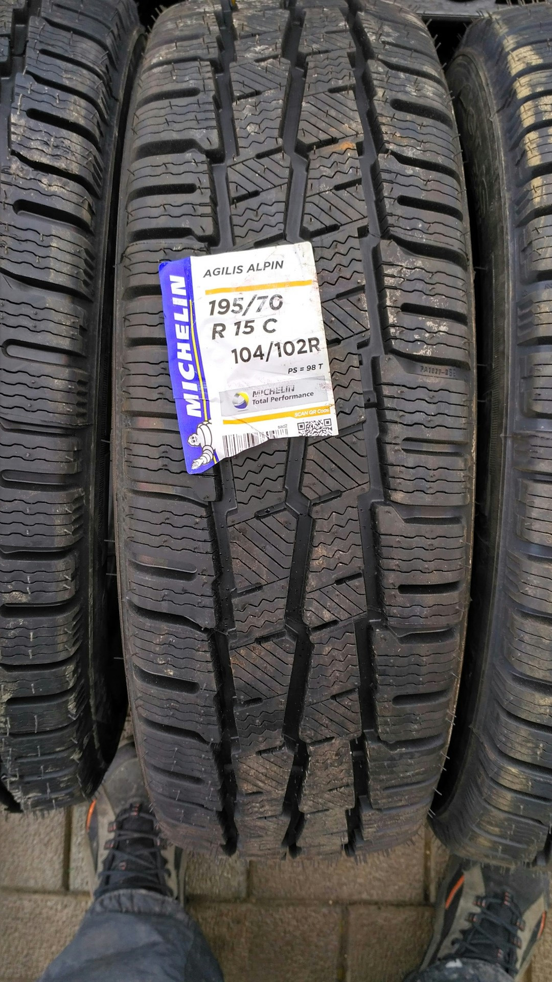 Michelin 195/75r16c 107/105r agilis alpin. Michelin agilis alpin c 205/75 r16 c. Michelin agilis alpin. мишлен агилис альпин. Michelin agilis alpin.