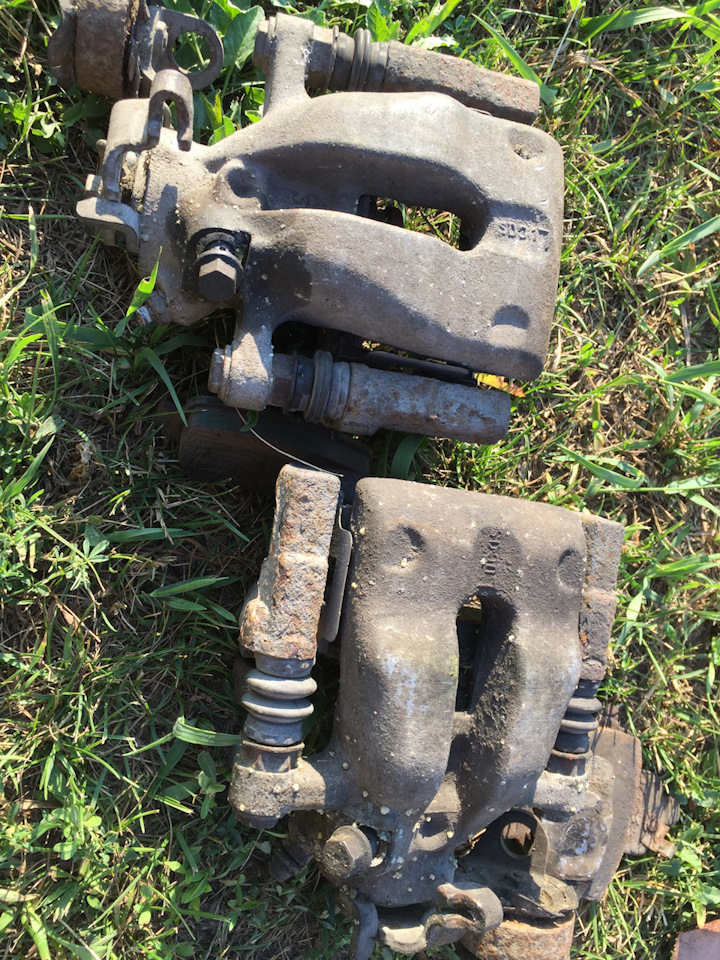 Scenic 1 задний тормозной суппорт lucas. Суппорт lucas 38 2108. Суппорт 5780 lucas. Суппорт lucas. Суппорта лукас задние хонда.