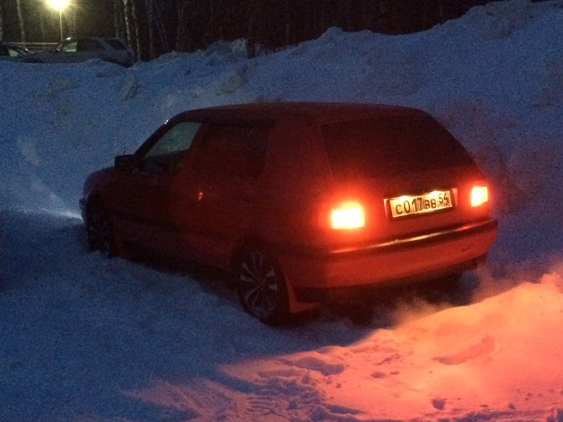 Кнопка аварийки — Volkswagen Golf Mk3, 1,8 л, 1996 года | своими руками ...