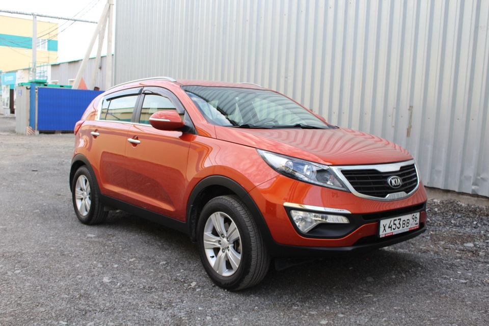 Пошив и установка каркасных чехлов из экокожи для Kia Sportage ...