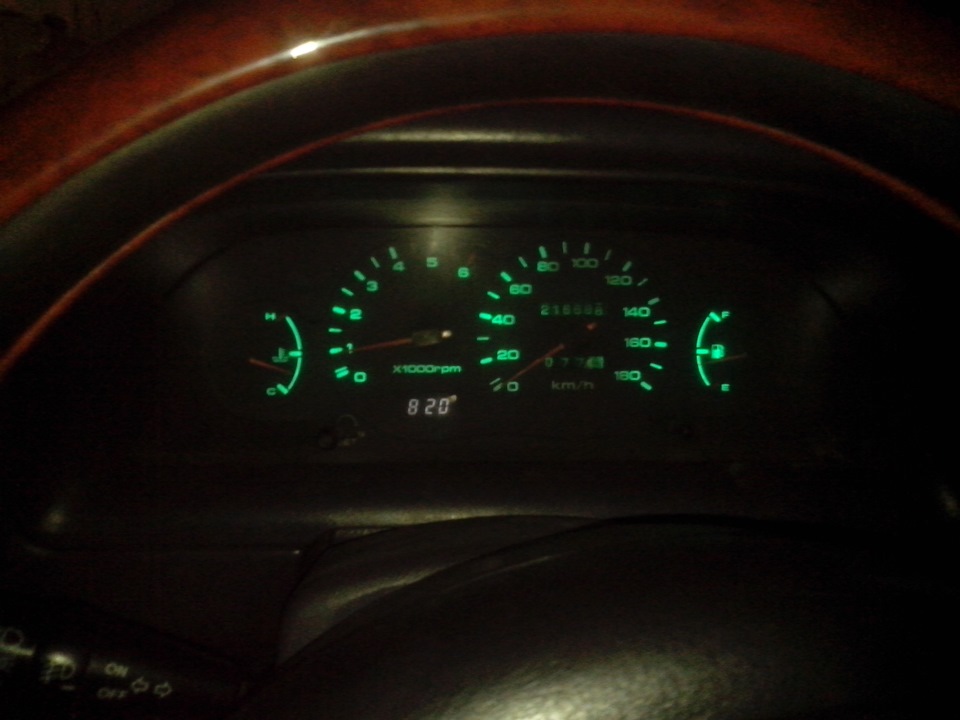 Замена лампочек в щитке приборов — SsangYong Korando (2G), 2,9 л, 1998 ...