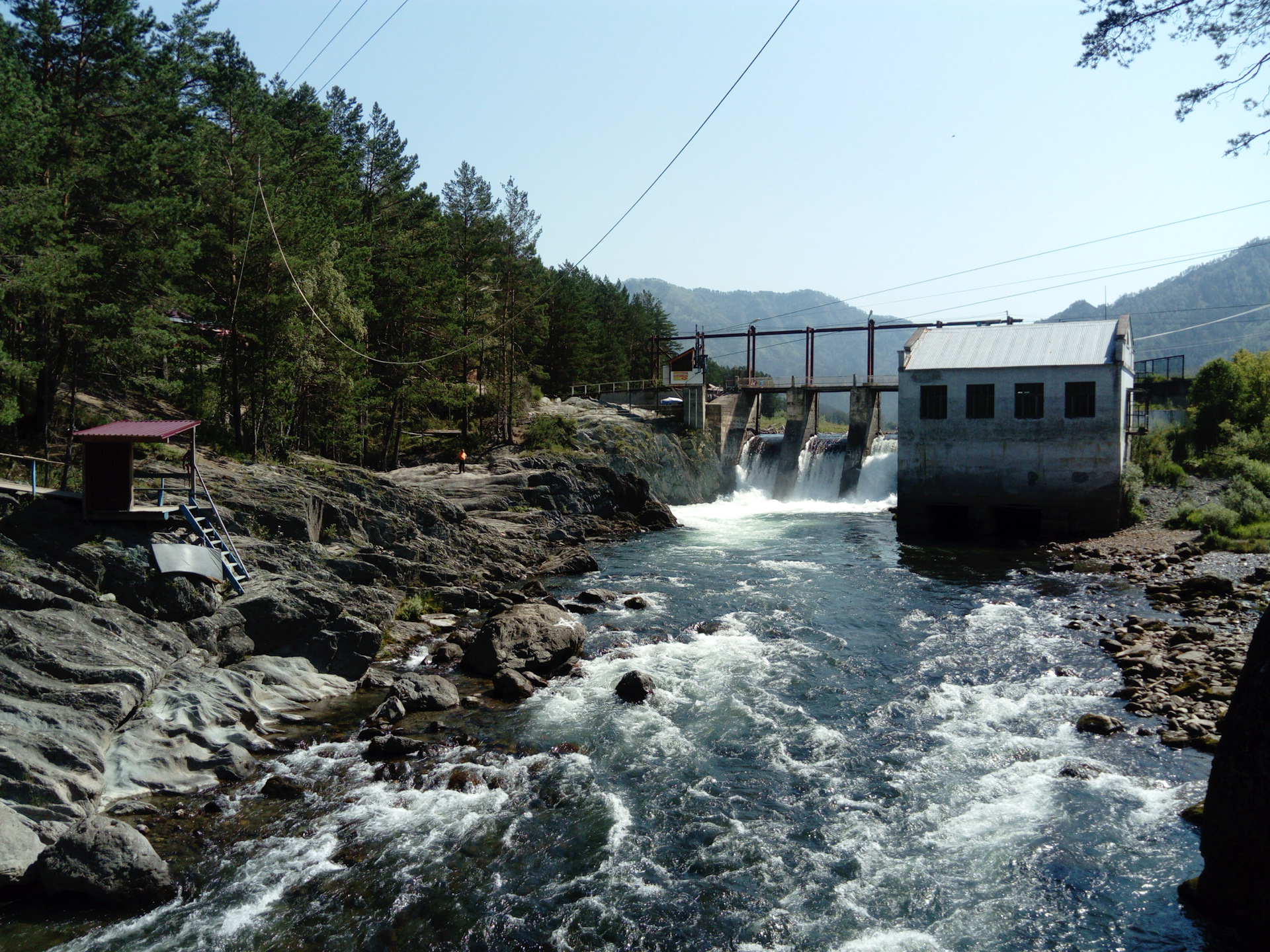 Чемал горный алтай. Серебряные родники горный алтай чемал. Чемальская гэс горный алтай 2022. Чемал остров патмос. Гора альбаган.