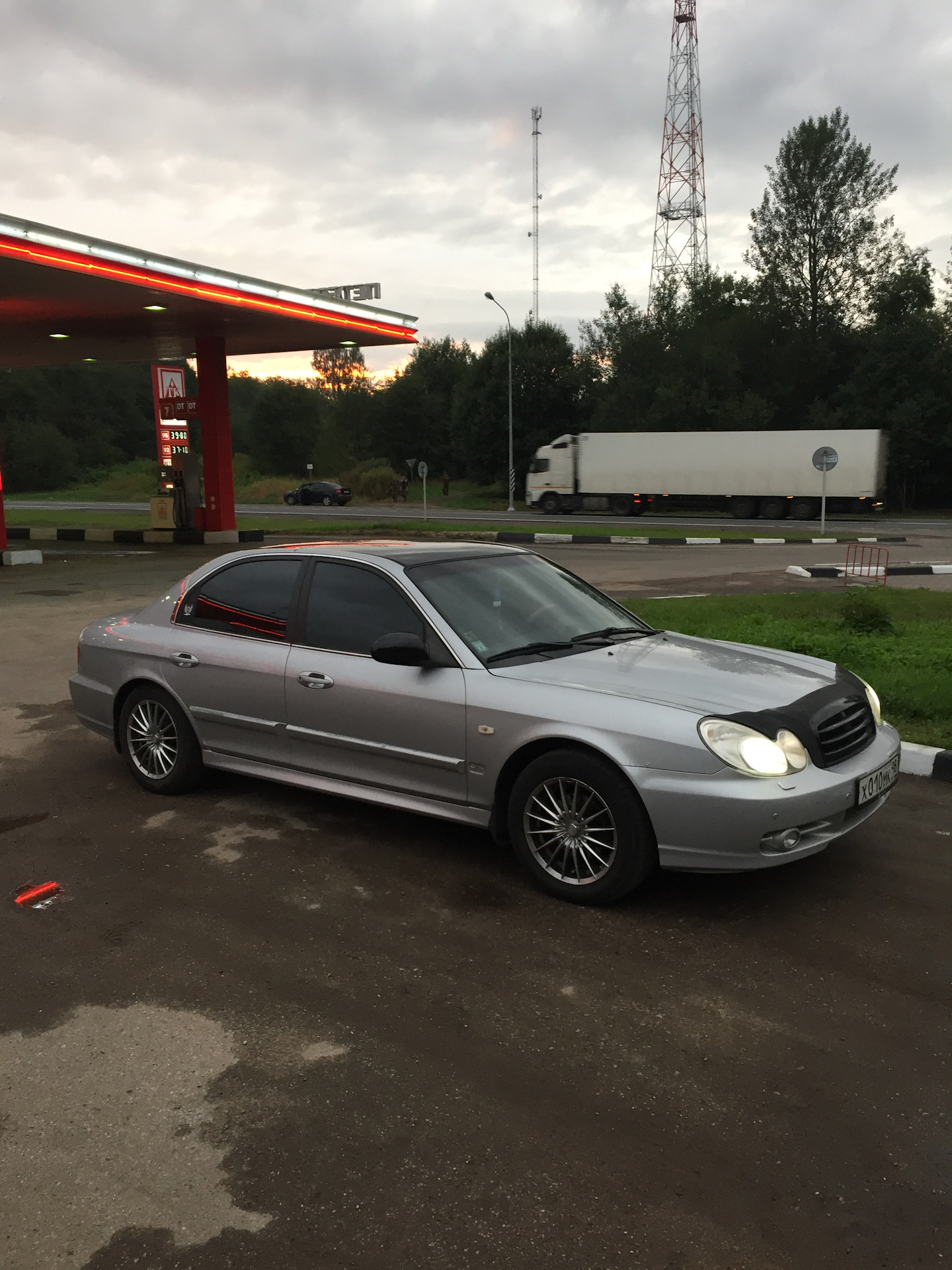 Сильный запах бензина. — Hyundai Sonata IV (EF), 2,7 л, 2006 года | поломка  | DRIVE2