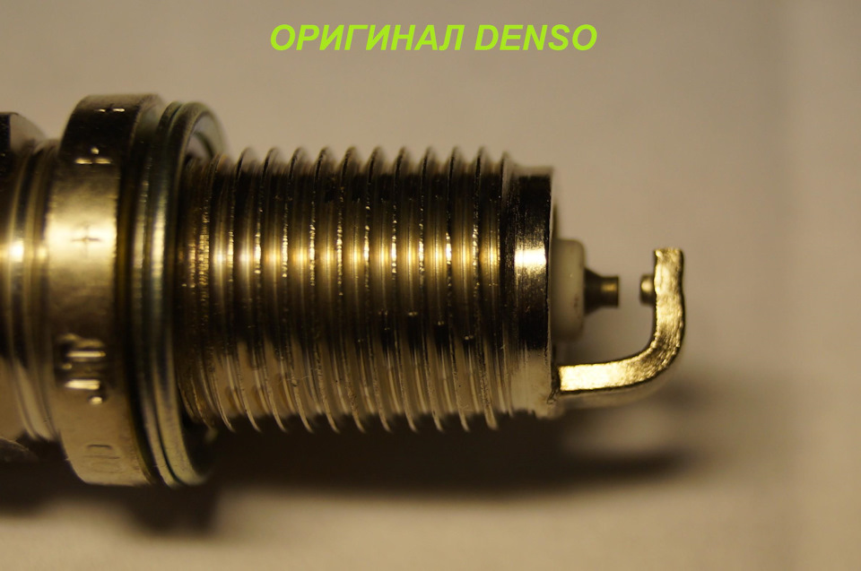 Оригинальные свечи denso. Denso k16tt. Денсо ТТ оригинал свечи. Denso k16tt подделка. Denso k16prl11 свеча.