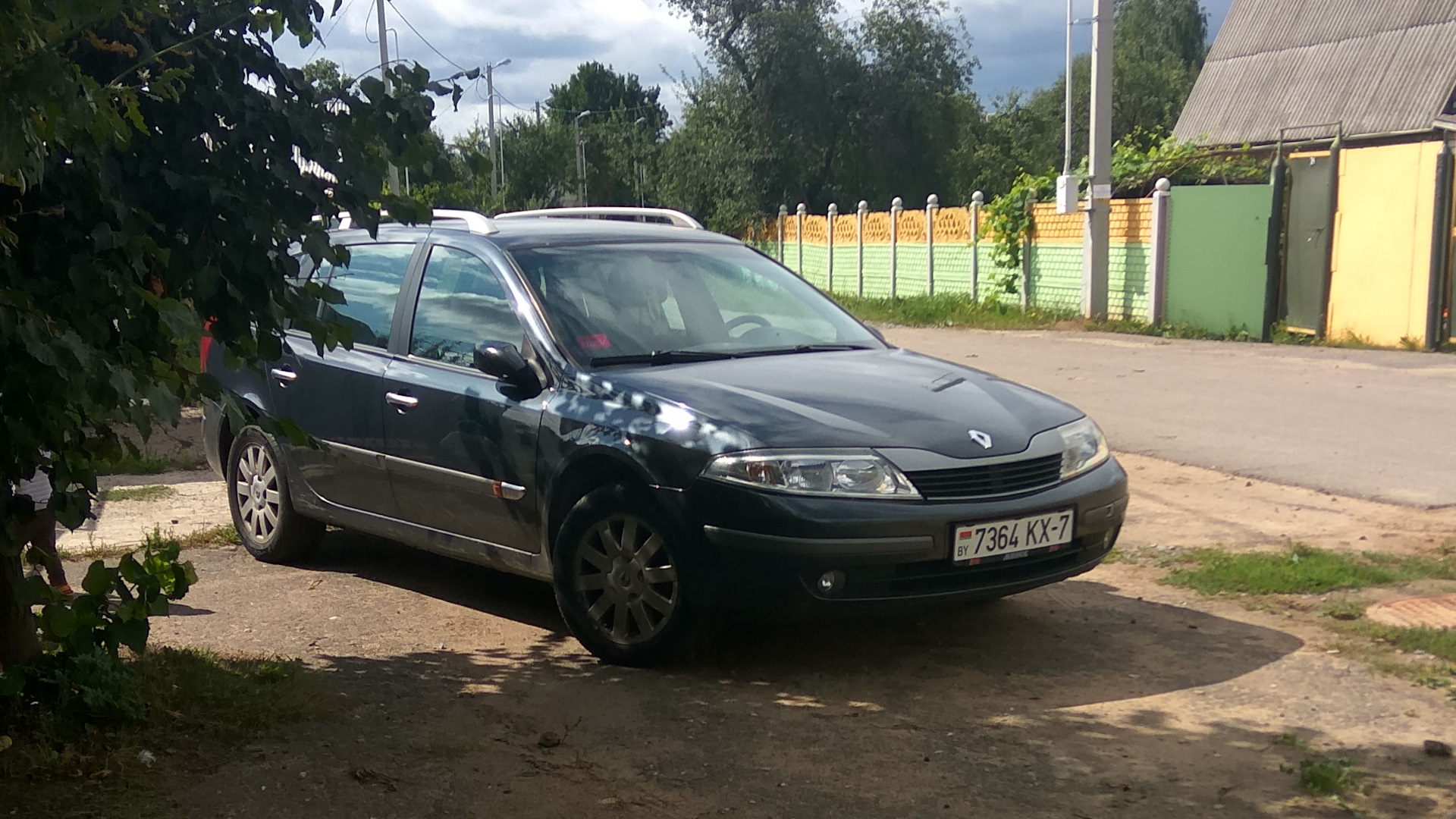 Renault Laguna II 1.9 дизельный 2003 | Темно серый металлик на DRIVE2