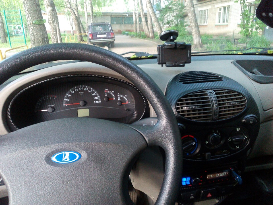 Обтяжка центральной консоли и облицовки щитка приборов в винил 3D ...