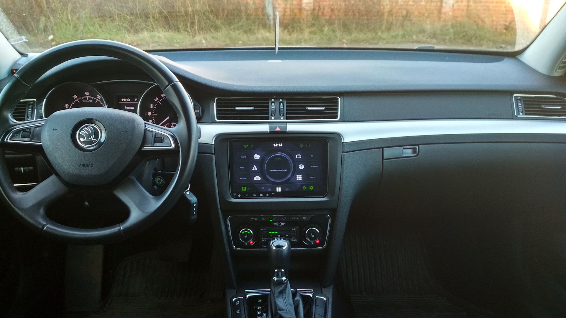 Skoda Superb 1 dashboard