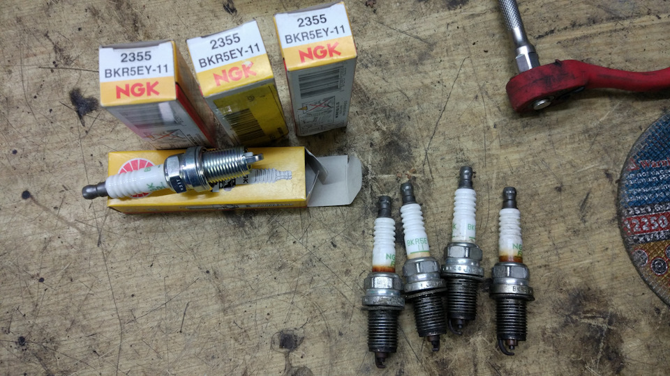 Nissan bluebird свечи. 5. Nissan bluebird свечи. Nissan bluebird свечи. свеча зажигания ниссан 1,8 блюберд.