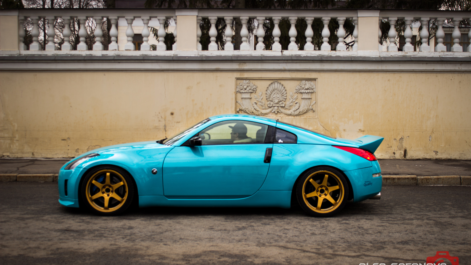 Nissan 350z Blue