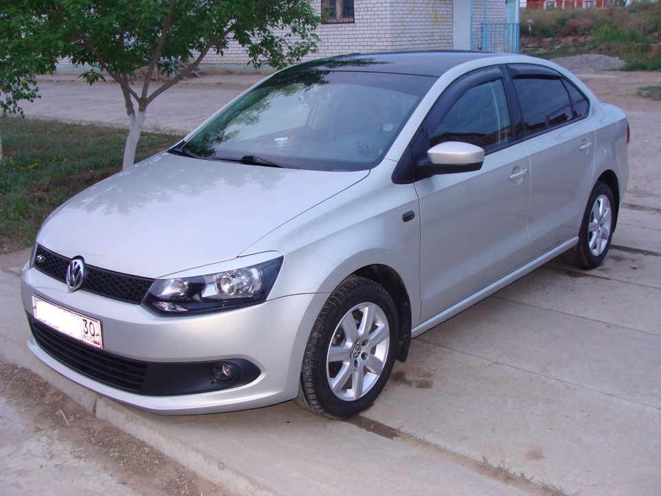 VW Polo 2011 Silver Leaf