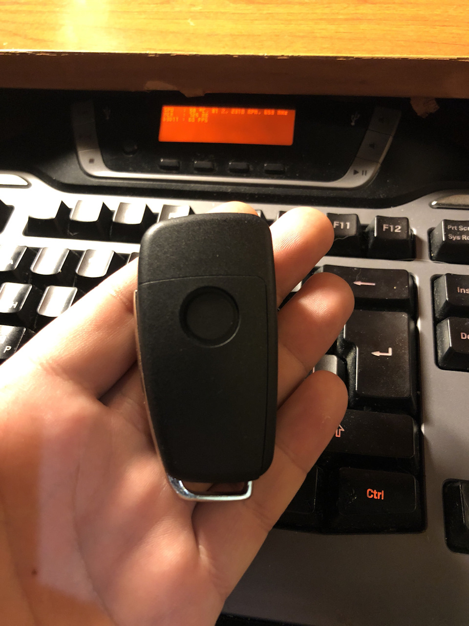 Выкидной ключ AUDI — Hyundai Sonata IV (EF), 2,5 л, 2005 года ...