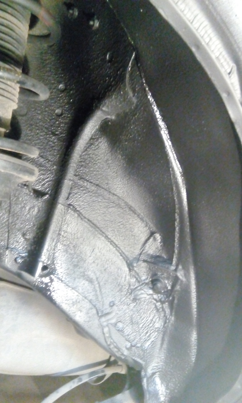 Покраска подкрылков и порогов антигравием — Subaru Forester (SF), 2 л ...