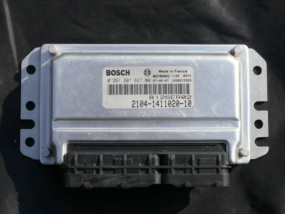 Мозги бош ваз. Блок управления ВАЗ 2104 инжектор. Bosch 2104-1411020-10. Бош 7.2 ВАЗ 2114. ЭБУ бош ВАЗ 2104.