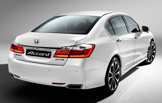 зад — Volkswagen Jetta VI