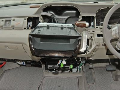 Как снять панель хонда одиссей Как разобрать панель и снять NAVI - Honda Edix, 2 л, 2007 года своими руками DRI