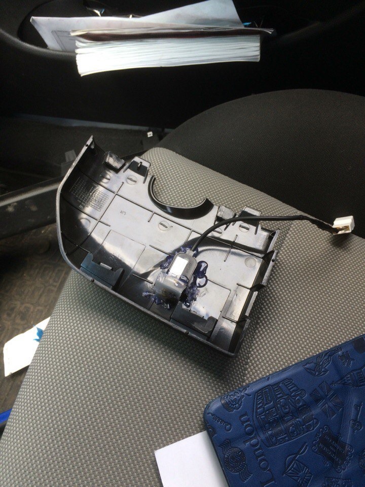 Установка микрофона для магнитолы Т300 на Cruze. — Chevrolet Cruze (1G ...