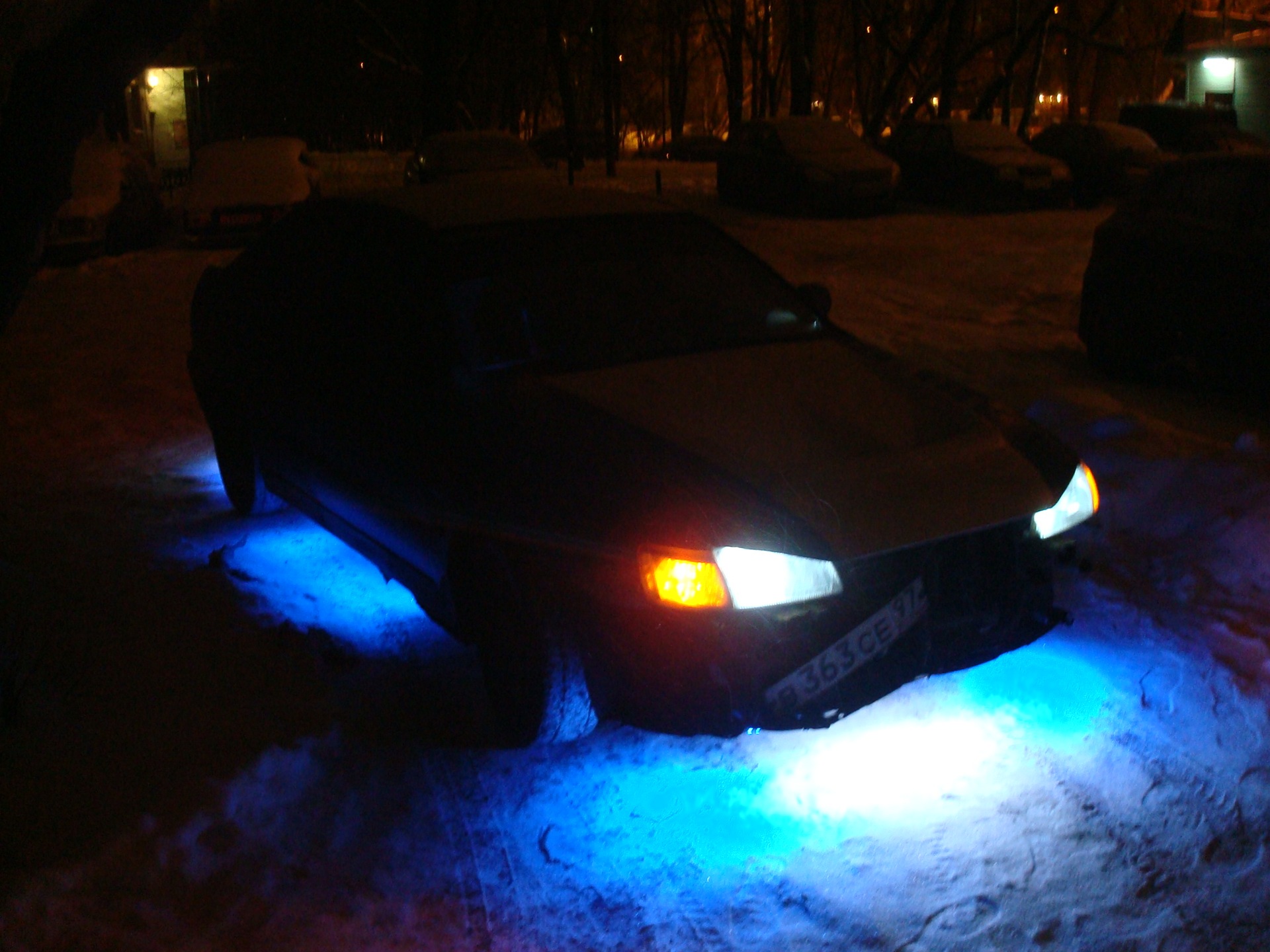 Underbody lights in a circle - Toyota Carina E 20L 1995