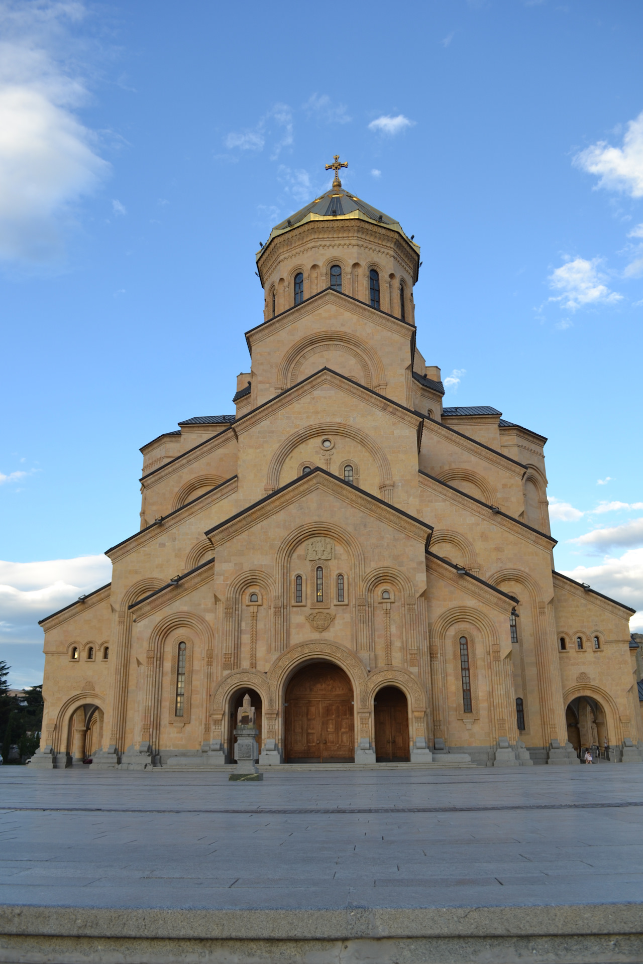 Грузинский храм расписание