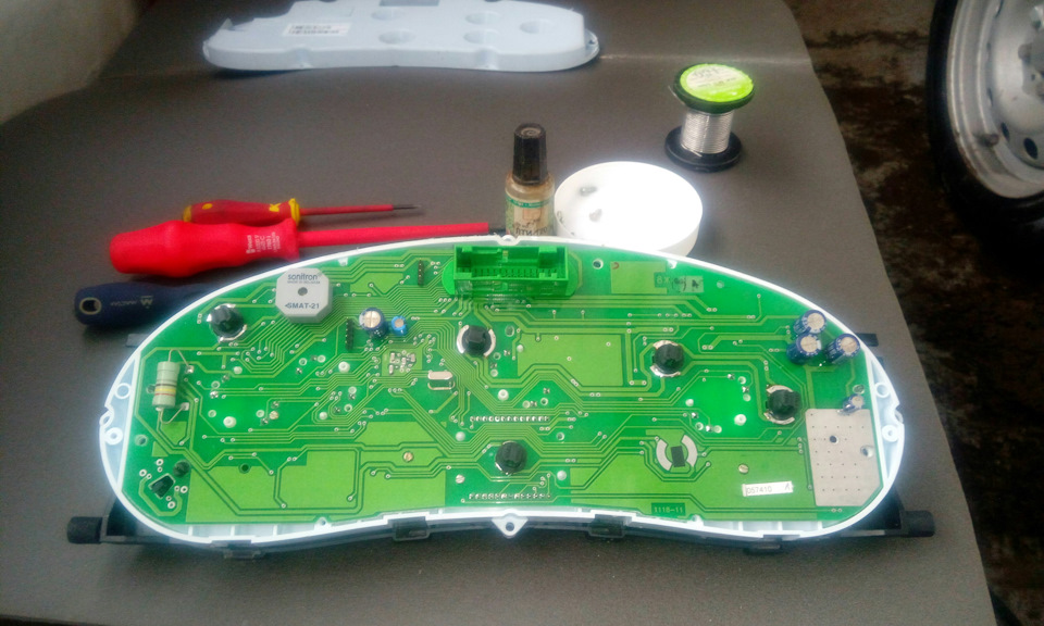 Замена термостата, не горят лампочки на приборной панели. — Lada Калина ...