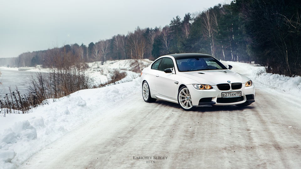 BMW m5 Snow