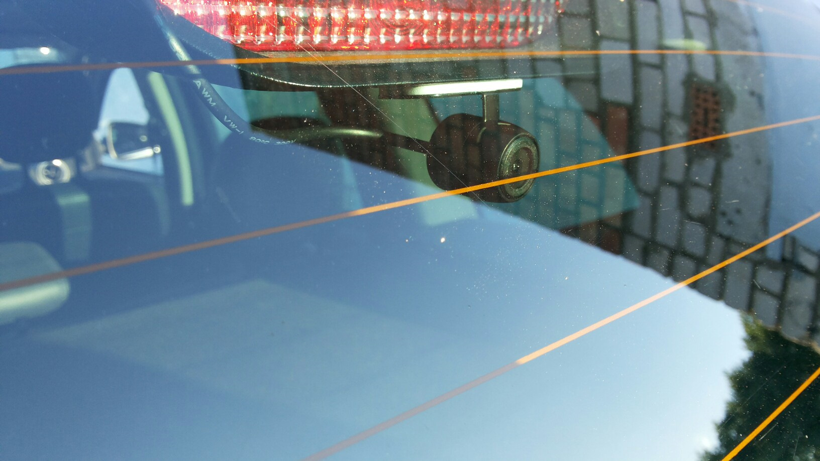 Скрытое подключение регистратора зеркала заднего вида и протяжка камеры ...