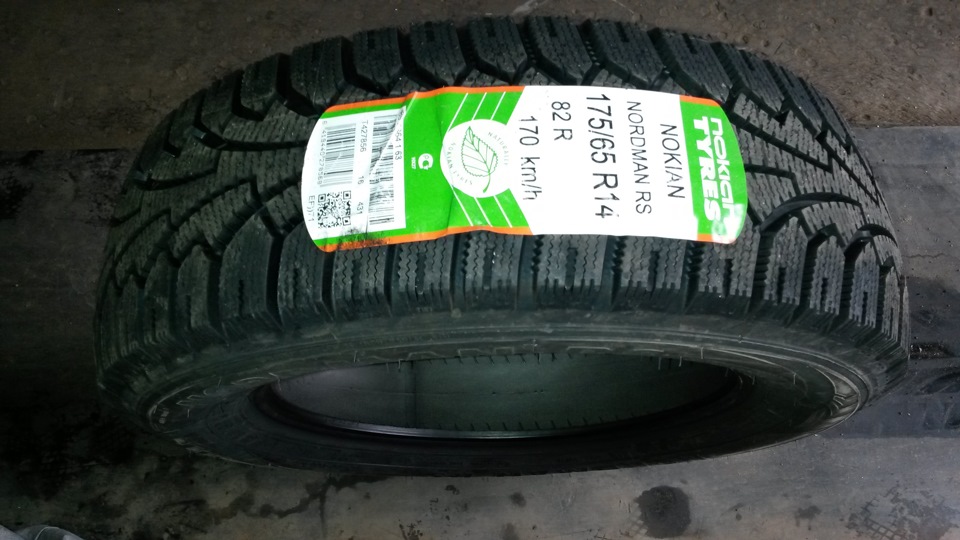 Зимние шины нордман 175 65. Nokian Tyres 175/65 r14. Nordman RS 175/65 r14. Нокиан Турес Нордман рс2 175 65 р14. Nordman 5 175/65 r14.