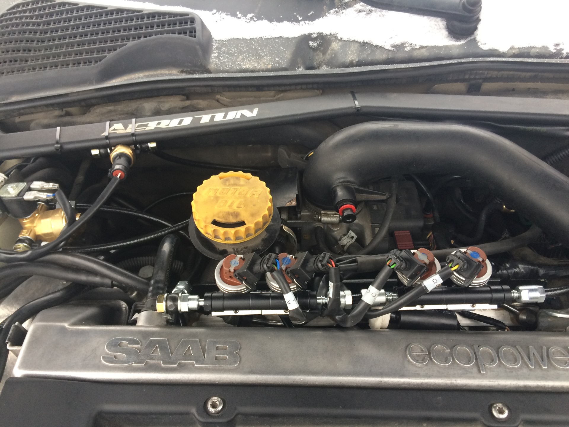 Гбо 5 поколения на моторе. Форсунки гбо 5 поколения. Тороидальный баллон для гбо 5 поколения. Баллон гбо 5 поколения. Гбо 5 го.