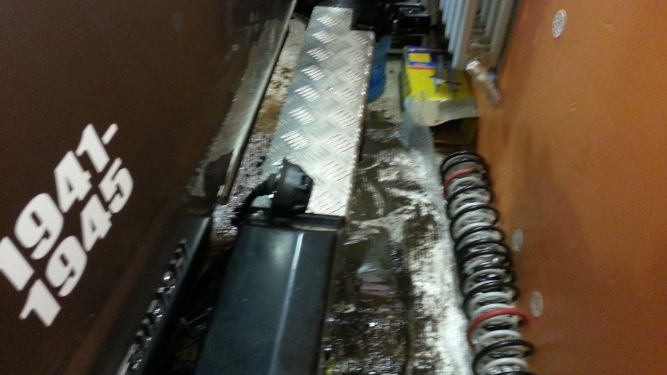 Момент пробрасывания кабеля под задней подкрылкой опущу (фото не делал) — Mitsubishi L200 (4G)